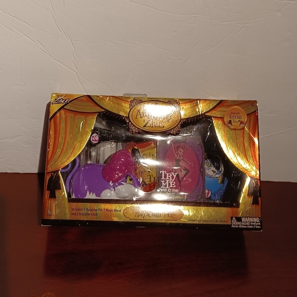 The Amazing Zhus Magician Purple Toy Pet Set - Picture 2 of 9
